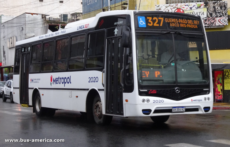 Mercedes-Benz OF 1621 - Nuovobus Cittá PH 0071 - Metropol , Libertador San Martín
AH 354 HJ

Línea 327 (Prov.Buenos Aires), interno 2020
