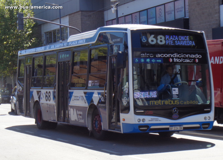 Mercedes-Benz OH 1621 L SB - Nuovobus Cittá PH 0068 - Sesenta y Ocho
AF 114 DK

Línea 68 (Buenos Aires), interno 37


Una paradoja de lo que la burocracía sin reflexión hace. Esta línea es la que mas está avanzando en incorporar el ploteado de la ciudad de Buenos Aires impone al transporte dentro de sus fronteras.
Pero esta línea cruza a la provincia, por lo que debería continuar siendo nacional.
¿Por que pasó esto?
Dentro del ambito de control de la CNRT está línea la tenía como urbana dentre del Distrito Federal, y asi la pasaron.
Si se cumple la reglamentación, esta línea debe revertir su controlante y volver a la CNRT (Nación)
