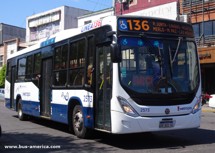 Skania K 250 UB - Marcopolo Torino T350 - Metropol , Sgto.Cabral
AF 012 GI

Línea 136 (Buenos Aires), interno 2573 [desde 2026]
Ex línea 65 (Buenos Aires), interno 32 [2021 - 2026]
