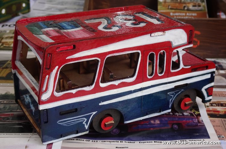 Bus America - Nuevos Rumbos [juguete / miniatura]
[url=https://bus-america.com/galeria/displayimage.php?pid=69884]https://bus-america.com/galeria/displayimage.php?pid=69884[/url]

Línea 132 (Buenos Aires) [juguete / miniatura]
