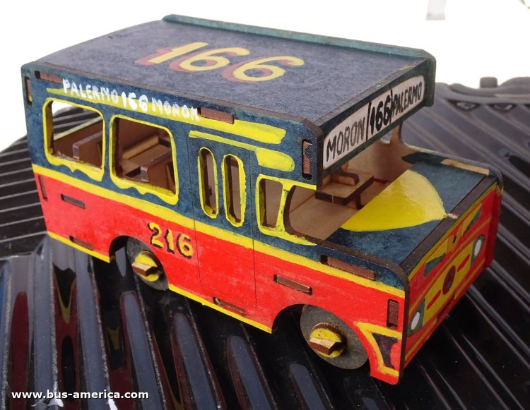 Bus América - Línea 216 [juguete / miniatura]
[url=https://bus-america.com/galeria/displayimage.php?pid=68849]https://bus-america.com/galeria/displayimage.php?pid=68849[/url]

Línea 166 (Buenos Aires) [juguete / miniatura]
