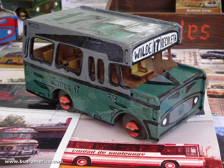 Bus America - Línea 17 [juguete / miniatura]
[url=https://bus-america.com/galeria/displayimage.php?pid=69876]https://bus-america.com/galeria/displayimage.php?pid=69876[/url]

Línea 17 (Buenos Aires), interno 212 [juguete / miniatura] 
