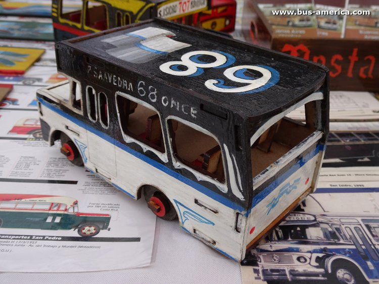 Bus America - Ttes.68 [juguete / miniatura]
[url=https://bus-america.com/galeria/displayimage.php?pid=69210]https://bus-america.com/galeria/displayimage.php?pid=69210[/url]

Línea 68 (Buenos Aires) [juguete / miniatura]

0 Km entregado en estos tiempos.
Podés pedir el tuyo y ver alguna de las distintas líneas realizados acá:
[url=https://www.bus-america.com/Juguetes/Juguetes.htm]https://www.bus-america.com/Juguetes/Juguetes.htm[/url]
