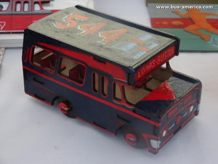Bus América - Velayos [juguete / miniatura]
[url=https://bus-america.com/galeria/displayimage.php?pid=71005]https://bus-america.com/galeria/displayimage.php?pid=71005[/url]

Línea 544 (Pdo.Lomas de Zamora)
