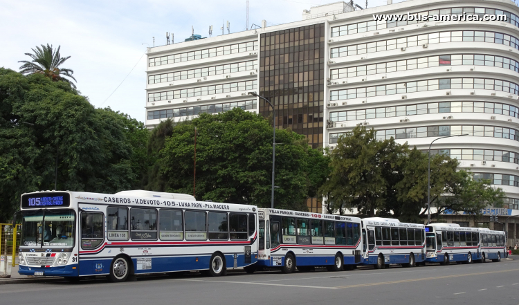 Mercedes-Benz OH 1621 L SB - Ugarte Mini Europeo - América
AA 312 CK
[url=https://bus-america.com/galeria/displayimage.php?pid=52437]https://bus-america.com/galeria/displayimage.php?pid=52437[/url]
[url=https://bus-america.com/galeria/displayimage.php?pid=52438]https://bus-america.com/galeria/displayimage.php?pid=52438[/url]

Línea 105 (Buenos Aires), interno 31 [1º izquierda]
