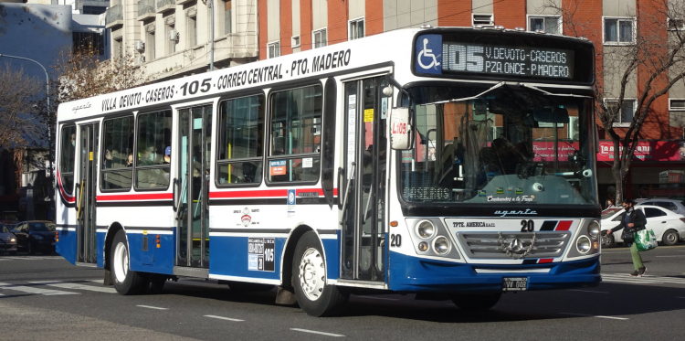 Mercedes-Benz OH 1718 L SB - Ugarte Europeo - América
MVV 048

Línea 105 (Buenos Aires), interno 20

