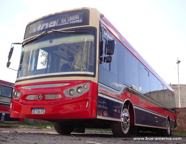 Mercedes-Benz OH 1721 L SB - Ugarte Europeo 107 - Nueve de Julio
AE 736 PI
[url=https://bus-america.com/galeria/displayimage.php?pid=70544]https://bus-america.com/galeria/displayimage.php?pid=70544[/url]
[url=https://bus-america.com/galeria/displayimage.php?pid=70545]https://bus-america.com/galeria/displayimage.php?pid=70545[/url]
[url=https://bus-america.com/galeria/displayimage.php?pid=70547]https://bus-america.com/galeria/displayimage.php?pid=70547[/url]

Línea 109 (Buenos Aires), interno 39 [mayo 2026]
Línea 152 (Buenos Aires), interno 5 [2021 - 2026]


Recién incorporado y armado, desde el viernes pasado 22 de mayo de 2026, esta máquina y sus choferes que la armaron con cariño, se enteran que pronto será radiada.
