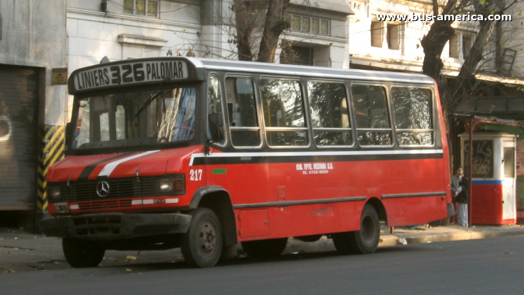 Mercedes-Benz LO 814 - BiMet Ecocor - Cía Tte. Vecinal
CMV 593

Línea 326 (Buenos Aires), interno 217
