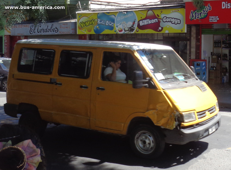 Renault Trafic - Línea Fuerte Apache
Línea Pte.Liniers-Fuerte Apache (Pdo.3 de Febrero)
