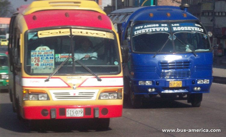 Chevrolet Isuzu - Panamericana
SIS-079 [adelante izquierda]

Ruta C-50 (Bogotá)
