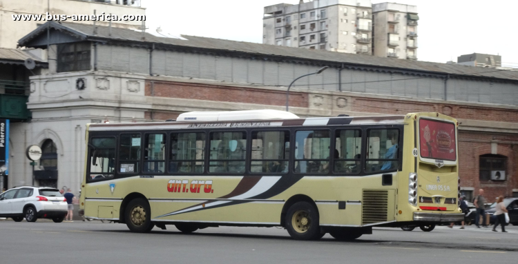 Mercedes-Benz OH 1618 L SB - La Favorita Favorito GR 87/2011 - Ant.Arg
NLX 951
[url=https://bus-america.com/galeria/displayimage.php?pid=68172]https://bus-america.com/galeria/displayimage.php?pid=68172[/url]
[url=https://bus-america.com/galeria/displayimage.php?pid=68173]https://bus-america.com/galeria/displayimage.php?pid=68173[/url]
[url=https://bus-america.com/galeria/displayimage.php?pid=68174]https://bus-america.com/galeria/displayimage.php?pid=68174[/url]

Línea 95 (Buenos Aires), interno 6


Por un misterio que desconozco, desde hace un tiempo esta línea, previo a que la tome la línea 59, rezaba como razón social "Línea 95 S.A." la cual no estaba autorizada como prestadora, ni existía.
