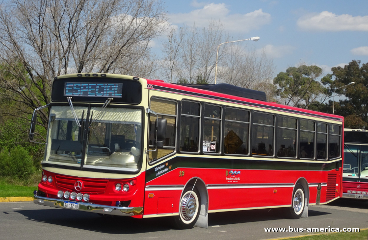 Mercedes-Benz OH 1621 L SB - La Favorita Favorito GR 95/2016 - Nueve de Julio 
AA 017 TB

Línea 109 (Buenos Aires), interno 19
