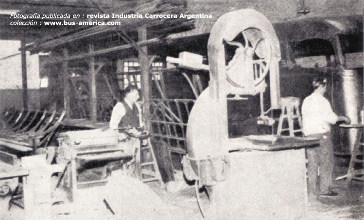 F.A.C.
Fotografa publicada en : revista Industra Carrocera Argentina

