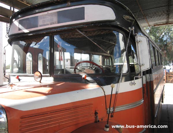 Mercedes Benz LO 911 - La Unin (Cordoba)
