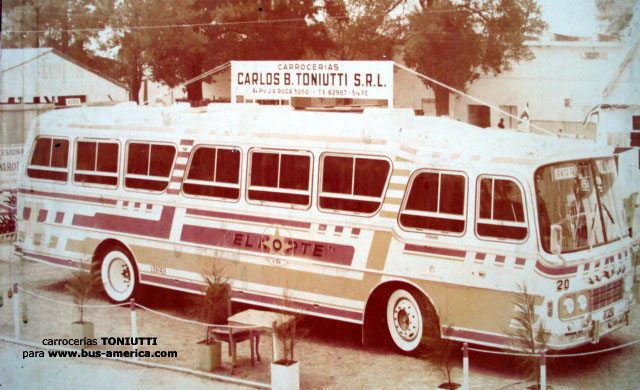 Mercedes-Benz O 170 - Toniutti - El Norte
Fotografía : carrocerías Toniutti
Gentileza  : Rosana Toniutti
Para conocer mas sobre esta carrocería en :
[url=http://bus-america.com/ARcarrocerias/Toniutti/Toniutti-historia.htm]http://bus-america.com/ARcarrocerias/Toniutti/Toniutti-historia.htm[/url]
