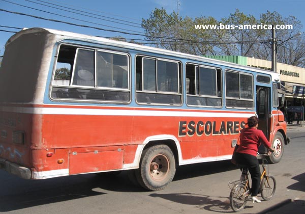 Mercedes Benz LO 1114 - C.E.A.P. - Escolar
