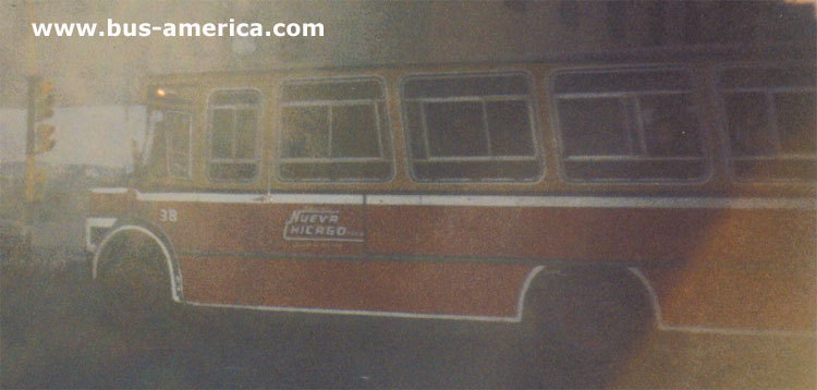 Mercedes-Benz LO 1114 - Suyai 3-83 - Nueva Chicago 
C.1148773
http://galeria.bus-america.com/displayimage.php?pos=-16559

Para conocer la historía de esta carrocería visite :
http://www.bus-america.com/ARcarrocerias/Suyai/Suyai-historia.htm
