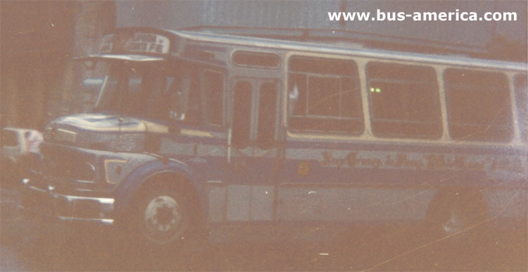 Mercedes-Benz LO 1114 - Suyai S.MB.LO1114/483-001 - 25 de Mayo
B.1919032
[url=https://bus-america.com/galeria/displayimage.php?pid=47627]https://bus-america.com/galeria/displayimage.php?pid=47627[/url]

Línea 126 (Rosario), interno 1
Ex línea 15 (Rosario), interno 16


Para conocer la historia de estos modelos en: [url=https://www.bus-america.com/ARcarrocerias/Suyai/Suyai-historia1.htm]carrocerías Suyai[/url] 
