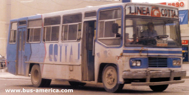 Mercedes-Benz OC 1214 - Unicar - COTTAJ
Y.033011
[url=https://bus-america.com/galeria/displayimage.php?pid=3051]https://bus-america.com/galeria/displayimage.php?pid=3051[/url]
[url=https://bus-america.com/galeria/displayimage.php?pid=59872]https://bus-america.com/galeria/displayimage.php?pid=59872[/url]

Línea G (S.S.Jujuy), interno 406
