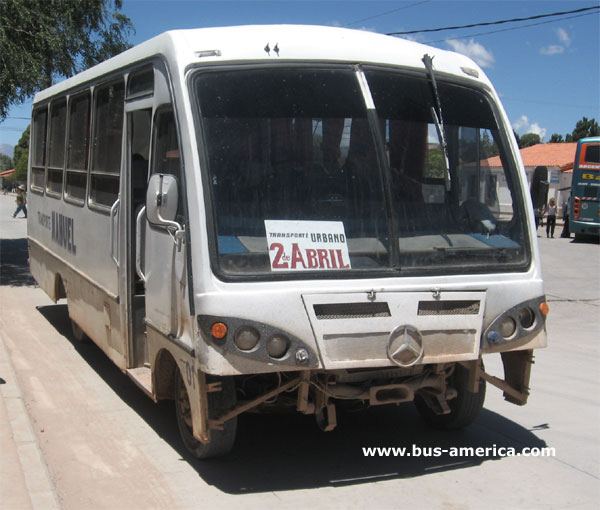 Mercedes Benz LO 813 o LO 814 carrozado a frontal - Corwin Turismo
Esta empresa opera el servicio urbano de Humahuaca desde agosto de 2007
