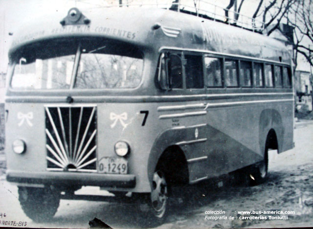 Dodge - Paolantonio-Toniutti - El Norte Bis
Fotografía : carrocerías Toniutti
Gentileza  : Rosana Toniutti
