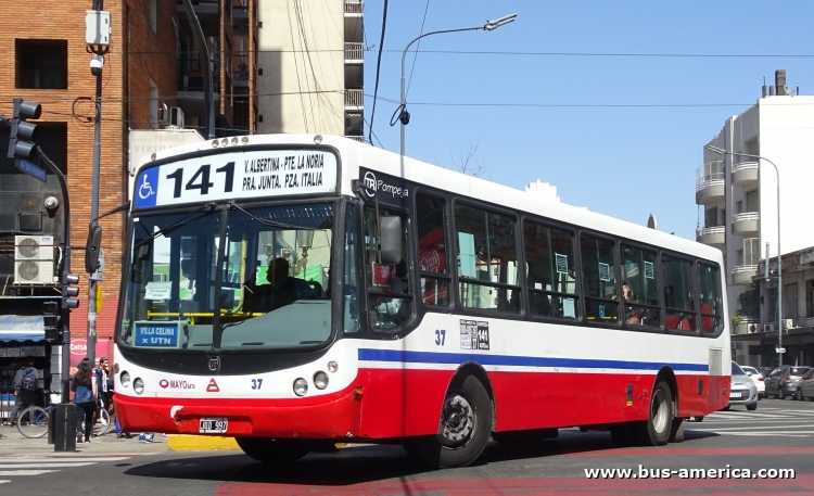 Agrale MT 15.0 LE - Todo Bus Pompeya - Mayo
JOD 997 [adelante]
[url=https://bus-america.com/galeria/displayimage.php?pid=49474]https://bus-america.com/galeria/displayimage.php?pid=49474[/url]
Línea 141 , ex traza parcial de línea 36 (Buenos Aires), interno 37 [enero 2020 - septiembre 2020]
Ex líneas 100, 115 & 134 (Buenos Aires), interno 4824 [septiembre 2016 - enero 2020]
Ex línea 31 (Buenos Aires), interno 2633 [febrero 2011 - septiembre 2016]

Caducada, volvió a circular hace unos días ¿para dejar de hacerlo el día de la foto, viernes 18 de 2020?
Una el último vestigio que quedaba del otrora poderosa Grupo Plaza y el último día de circulación
