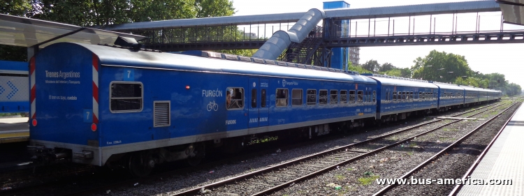 CSR (en Argentina) - Nuevos Ferrocarriles Argentinos , LSM
Nuevos Ferrocarriles Argentinos, formación 7
http://galeria.bus-america.com/displayimage.php?pid=44375
