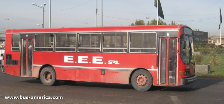 El detalle OA 101 D 23¿? - EEE
Línea 306 (Prov. Buenos Aires), interno 4
