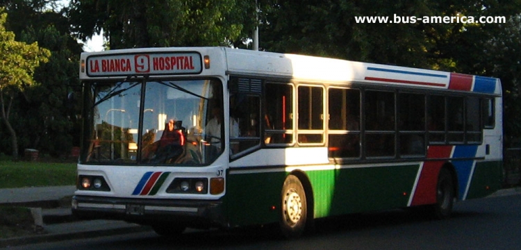 El Detalle OA 105 D2379 - Coop. 21 de Octubre
CBM569
http://galeria.bus-america.com/displayimage.php?pos=-13046

