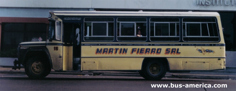 Ford B-7000 - La Preferida - Martín Fierro
¿T.062436? - UPV532
Para conocer mas sobre la historia de estos coches y esta empresa acceda a la Revista Bus América : http://revista.bus-america.com/Notas/FordMFierro.htm
