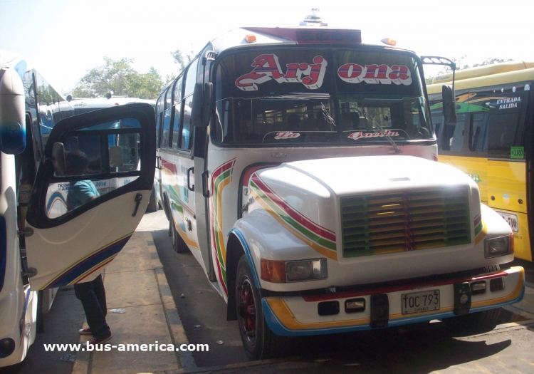 International 4700 - Leonides Lara - Cootransar
TQC793
http://galeria.bus-america.com/displayimage.php?pos=-26177

