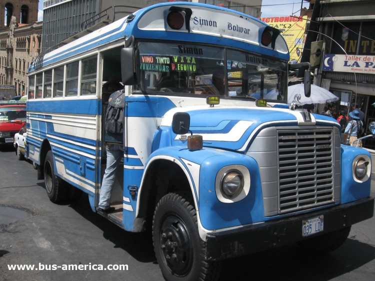 International Loadstar 1600 (en Bolivia) - Simón Bolivar
035LDF
