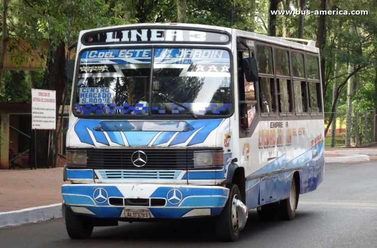 Mercedes-Benz L - Santani - Ciudad Jardín del Este
ALO 693

Línea 3 (Ciudad del Este), unidad 42




Archivo originalmente subido en agosto de 2018
