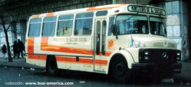 Mercedes-Benz LO 1114 - Automotores y Servicios - Ministerio de Acción Social Prov. de Buenos Aires
B.2130142

Fotografía : Osvaldo Abner (aunque le puedo pifiar, de ser asi agraderé la corrección)
