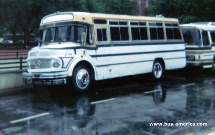 Mercedes-Benz LO 1114 - D.I.C. Visión - La Quebrada
