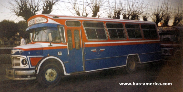 Mercedes-Benz LO 1114 - La Independencia 4 - Mariano Moreno
Para ver mas datos sobre esta carrocera en :
http://www.busarg.com.ar/agosto06/modelos_independencia.htm
