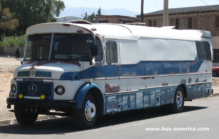 Mercedes-Benz LO 1114 - Ortega
J.022303 - SOX390
(imagen subida primeramente a Colectivos De Mendoza http://www.cdmgaleria.com/pic_details.php?pid=3042 )
