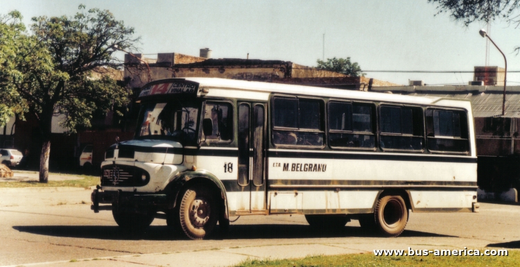 Mercedes-Benz LO 1114 - Supercar C12-4 - M.Belgrano
Línea 14 (Santiago del Estero), interno 18



Archivo originalmente posteado entre junio y agosto de 2019 
