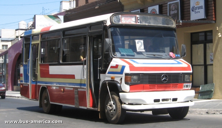 Mercedes-Benz LO 814 - Eivar - Coop. 12 de Octubre
CQG502

Línea 2 (Concordia), interno 1
Ex Albardón (San Juan)
