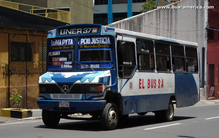 Mercedes-Benz L 711 - El 14 - El Bus
ZAG 138

Línea 37B (Asunción), unidad 01
