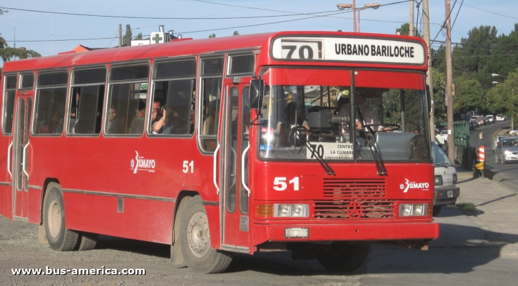 Mercedes-Benz OF 1318 - Eivar - 3 de Mayo
BAI485

Línea 70 (Barciloche), interno 51
