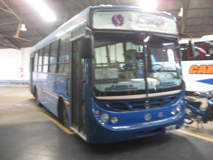 Mercedes-Benz OF 1418 - Metalpar Tronador - Tumza
IPX696
http://galeria.bus-america.com/displayimage.php?pid=33001
