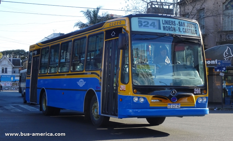 Mercedes-Benz OF 1621 - Nuovobus Menghi Euro - La Cabaña
AD847NC
[url=http://galeria.bus-america.com/displayimage.php?pid=44745]http://galeria.bus-america.com/displayimage.php?pid=44745[/url]

Línea 624 (Pdo. La Matanza), interno 201

Producto de la nueva Nuovobus, ya no producido por Bam Bam, si no por Hepricar. La única diferencia notable es la respiración lateral izquierda del motor
