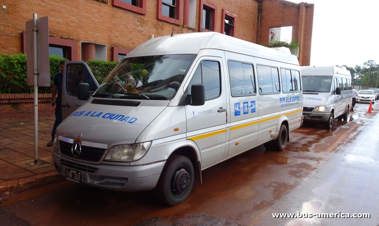 Mercedes-Benz Sprinter 413 - Bus a la Ciudad , Four Tourist
FUR 318
[url=https://galeria.bus-america.com/displayimage.php?pid=47070]https://galeria.bus-america.com/displayimage.php?pid=47070[/url]
[url=https://galeria.bus-america.com/displayimage.php?pid=47071]https://galeria.bus-america.com/displayimage.php?pid=47071[/url]

Bus a la Ciudad (Pto. Iguazú), interno 03
