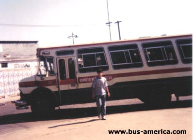 Mercedes-Benz LO 1114 - Suyai - Merlo Norte
C.254118
http://galeria.bus-america.com/displayimage.php?pos=-8127
