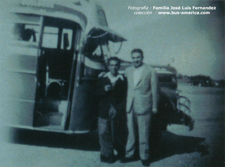 Studebaker - La Favorita - Cía. La Argentina
Fotografía : Familia José Luis Fernandez
