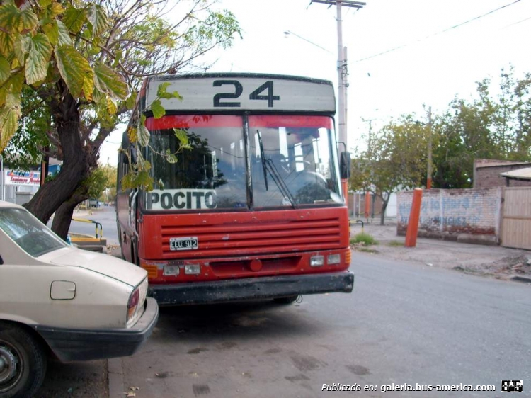 BMercedes-Benz OF 1318 - Bus Tango 04 - Nuevo Sur
EEU912
[url=https://galeria.bus-america.com/displayimage.php?pid=6549]https://galeria.bus-america.com/displayimage.php?pid=6549[/url]
[url=https://galeria.bus-america.com/displayimage.php?pid=42625]https://galeria.bus-america.com/displayimage.php?pid=42625[/url]
[url=https://galeria.bus-america.com/displayimage.php?pid=47351]https://galeria.bus-america.com/displayimage.php?pid=47351[/url]

Línea 124-7 (24) (Prov. San Juan), interno 14


FOTOGRAFIA JAR2000
Palabras clave: INTERURBANO