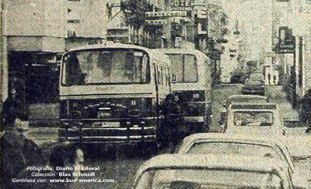 Mercedes-Benz LO 1112 - Dardo Parera - Manuel Belgrano
Fotografía de diario: El Litoral
Colección y gentileza: Blas Schmidt

[Datos de izquierda a derecha]
