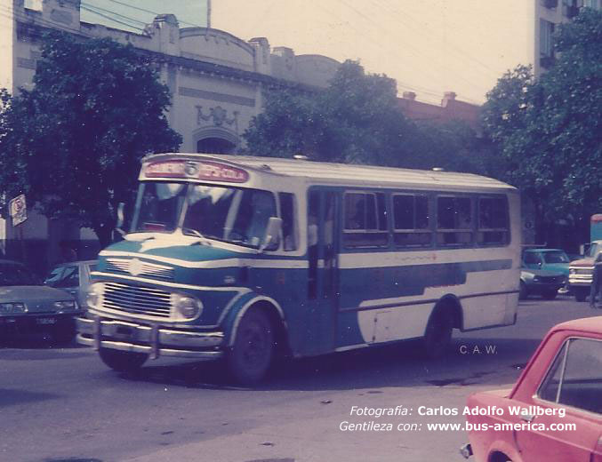 Mercedes-Benz LO 1114 - FACSA - El Colmenar
Fotografía: Carlos A. Wallberg
Extraída de: http://www.facebook.com/photo.php?fbid=304748916287462&set=a.107745249321164.16419.100002570686397&type=3

