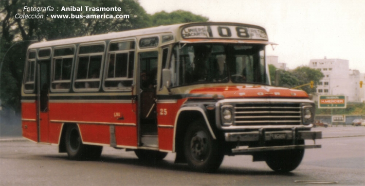 Ford B-7000 - Suyai S.F.F.B7000/493-001- La Nueva Unión
C.953975
[url=https://galeria.bus-america.com/displayimage.php?pid=36169]https://galeria.bus-america.com/displayimage.php?pid=36169
[/url]

Fotografía : Anibal Trasmonte

Para conocer sobre los primeros modelos de esta carrocería acceda a: 
[url=http://www.bus-america.com/ARcarrocerias/Suyai/Suyai-historia.htm] revista.bus-america.com Carrocerías Suyai[/url]
